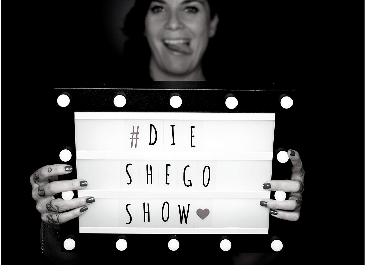 Die SheGOShow_Schwarz